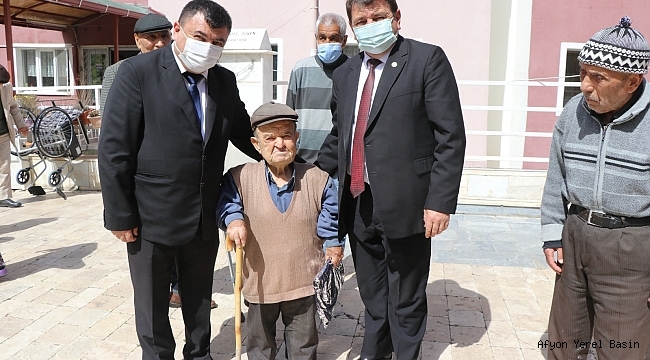 Başkan Sarı “Yaşlılarımız Yanı başımızdaki Danışmanlarımızdır”