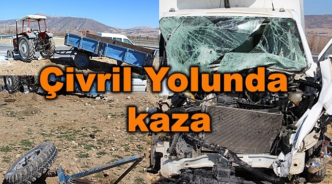 Dinar'da Traktör ve Kamyonet Çarpıştı