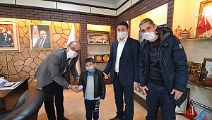 2 NİSAN DÜNYA OTİZM FARKINDALIK GÜNÜNDE BAŞKAN ÇÖL’E ZİYARET