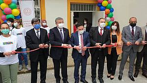 Ayazini Gümbür Gümbür Geliyor