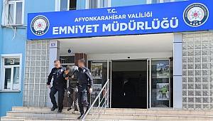 CUMHURBAŞKANINA HAKARET, POLİS'E MUKAVEMET CEZASIZ KALMADI..