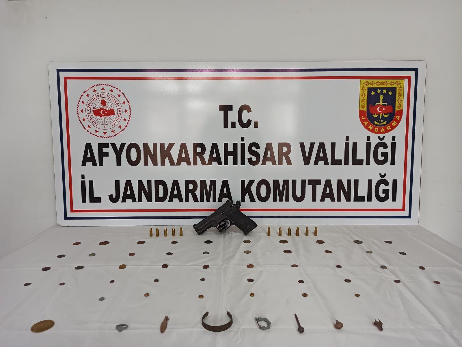 Elinde Bulanan Tarihi Eseri Satmaya Çalışırken Yakalandı
