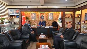 KARAADİLLİ BELEDİYESİNDEN BAŞKAN MUSTAFA ÇÖL’E ZİYARET