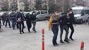 POLİS TARAFINDAN GÖZALTINA ALINAN 5 KİŞİ TUTUKLANDI..