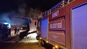 Şuhut Belediyesi İtfaiye Ekipleri Büyük Faciayı Önledi