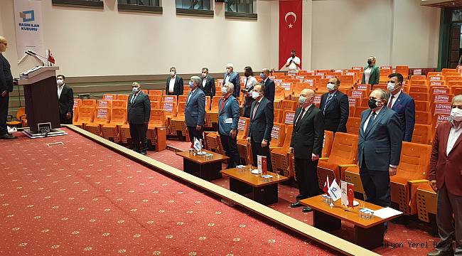 Anadolu gazete sahiplerinin BİK temsilcilerine güvenoyu..