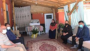  Başkan Sarı’dan Anneler gününde anlamlı ziyaretler