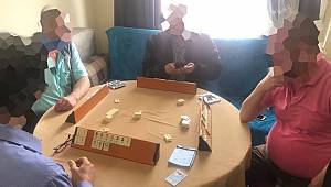 EVDEKİ KUMARCILARA POLİS BASKINI..!