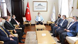 Gençlik ve Spor Bakanı Dr. Mehmet Kasapoğlu, Vali Gökmen Çiçek’i ziyaret Etti