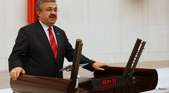 İbrahim Yurdunuseven Kadir Gecesi dolayısıyla bir mesaj yayımladı.
