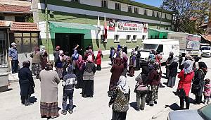 Yarım Elma Dur durak bilmiyor