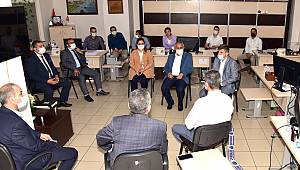 ZEYBEK BAŞKAN´DAN PERSONELİNE BAYRAM ZİYARETİ