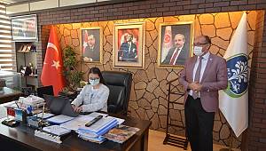 BAŞKAN MUSTAFA ÇÖL KLAVYE ŞAMPİYONLARINI MİSAFİR ETTİ