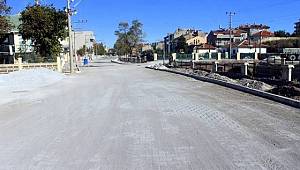 Emirdağ'a Yakışır Yollar Yapılıyor
