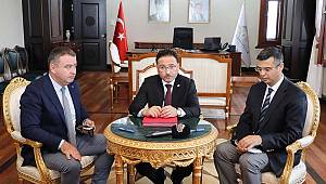 2 Yeni Sağlık Yatırımı için Vali Çiçek Başkanlığında Hayırsever Tiryakioğlu ile Protokol İmzalandı 