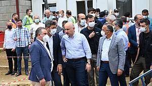 “AFETİN İZLERİNİ ORTADAN KALDIRMAK İÇİN TOPYEKÛN BİR MÜCADELE VAR”