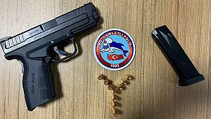 Erenler'de Ruhsatsız tabanca Yakalandı