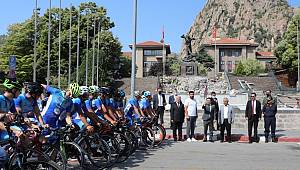 Ömer Halisdemir 5. Ulusal Bisiklet Turu’na Katılan Sporcular Afyonkarahisar’dan Uğurlandı