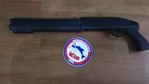 Ruhsatsız pompalı av tüfeği ele geçirildi!!