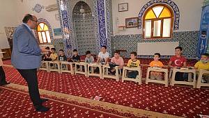BAŞKAN MUSTAFA ÇÖL’DEN YAZ KURAN KURSLARINA ZİYARET