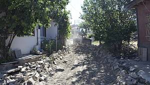 Çay İlçesi Ali İhsan Paşa Mahallesinde Yollar Yenileniyor