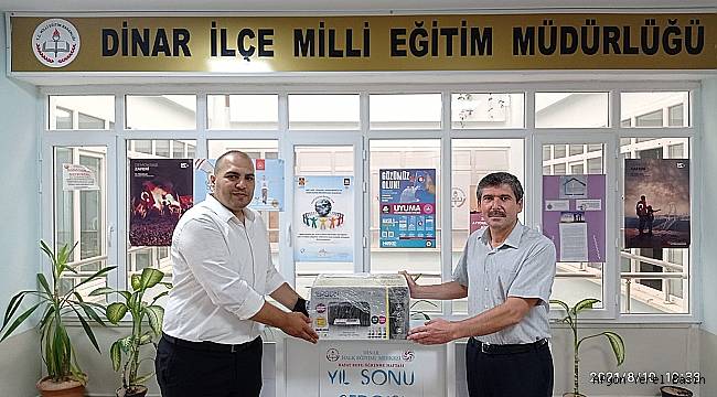 Dinarlı Hayırseverden Eğitime Desdek