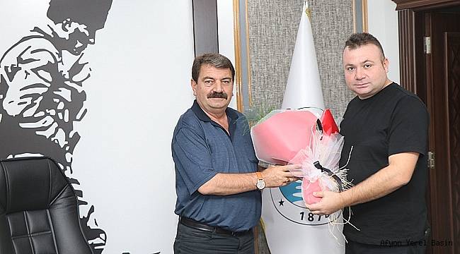 Fen İşleri Müdürlüğü Personellerinden Başkan Sarı’ya teşekkür ziyareti