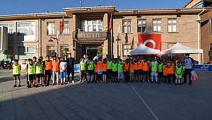 SANDIKLI'DA SOKAK FUTBOLU TURNUVALARI BAŞLADI