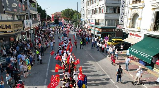 ZAFER HALK YÜRÜYÜŞÜ RENKLİ GÖRÜNTÜLERE SAHNE OLDU