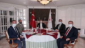 AK PARTİ HEYETİ ENERJİ VE TABİİ KAYNAKLAR BAKANLIĞINA ÇIKARMA YAPTI