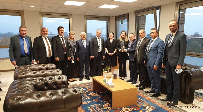AFYON HEYETİ, DÜSSELDORF KONSOLOSLUĞU'NU ZİYARET ETTİ