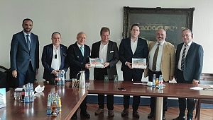 AFYON HEYETİ, DÜSSELDORF TİCARET VE SANAYİ ODASI’NI ZİYARET ETTİ 
