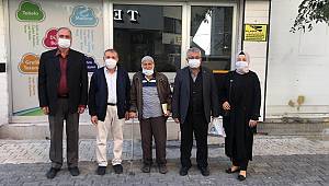 AK Parti heyeti yaşlıları unutmuyor