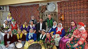 Başkan Sarı’dan TRT sanatçısı Ezgü'ye teşekkür