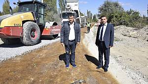 Çay’da Göl Yolu Asfaltlanıyor