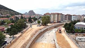 KARAYOLLARI ALT GEÇİDİNİN YÜZDE 70´İ TAMAM