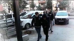 Sahte Hesap Açarak Vatandaşı Dolandırdılar.!!