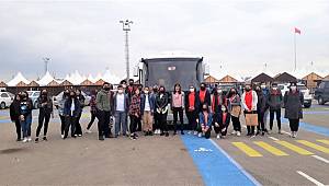 SANDIKLI BELEDİYESİ ÖĞRENCİLERİ KİTAP FUARINA GÖNDERDİ