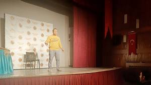 ŞEHİR TİYATROSU OYUNCU SEÇMELERİ YAPILDI