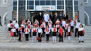 Afyon Atatürk İlkokulu eTwinning Projelerinde ödüle doymuyor