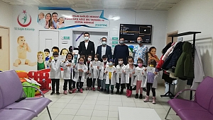 Ağız Diş Sağlığı Haftasında Miniklere Sertifika