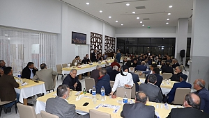 AK PARTİ’NİN MUHTARLARLA BULUŞMA TOPLANTILARINA YOĞUN İLGİ