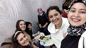 Aziziye Kadın Kültür Evi'nde Çiğ Köfte Etkinliği Yapıldı