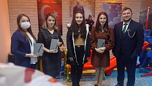 ‘Başkan Koyuncu’dan Öğretmenlere Anlamlı Hediye’