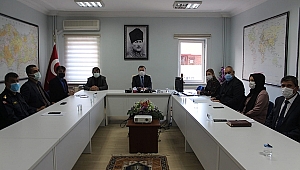  DİNAR'DA 25 KASIM KADINA YÖNELİK ŞİDDETE KARŞI MÜCADELE GÜNÜ