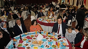  Dinar'da Öğretmenlere Özel Yemekli Gece Düzenlendi