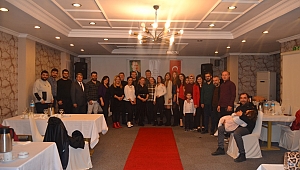 Gazeteciler stres attı