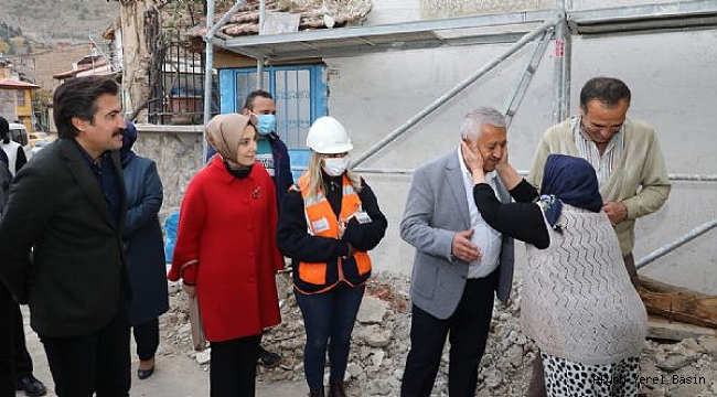 GRUP BAŞKANVEKİLİ ÖZKAN´DAN, ZEYBEK BAŞKAN´A ZİYARET