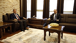 İdare Mahkemesi Üyesi Doç. Dr. Bilgin’den Rektör Karakaş’a Ziyaret