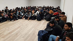 Kaçak Göçmenler Afyonkarahisar’da Yakalandı.!!